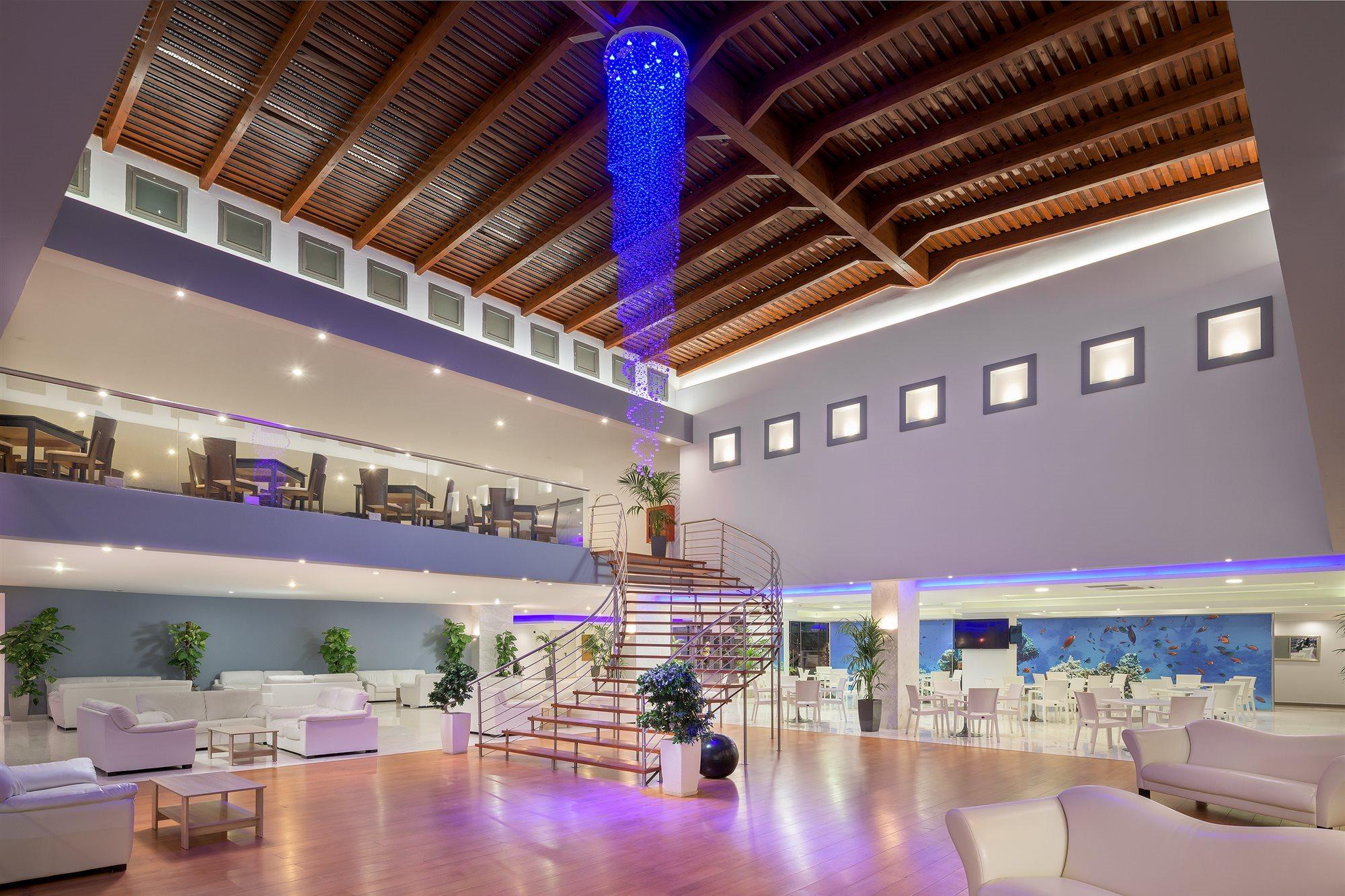 Oceanis Beach Hotel إكْسِيا المظهر الخارجي الصورة
