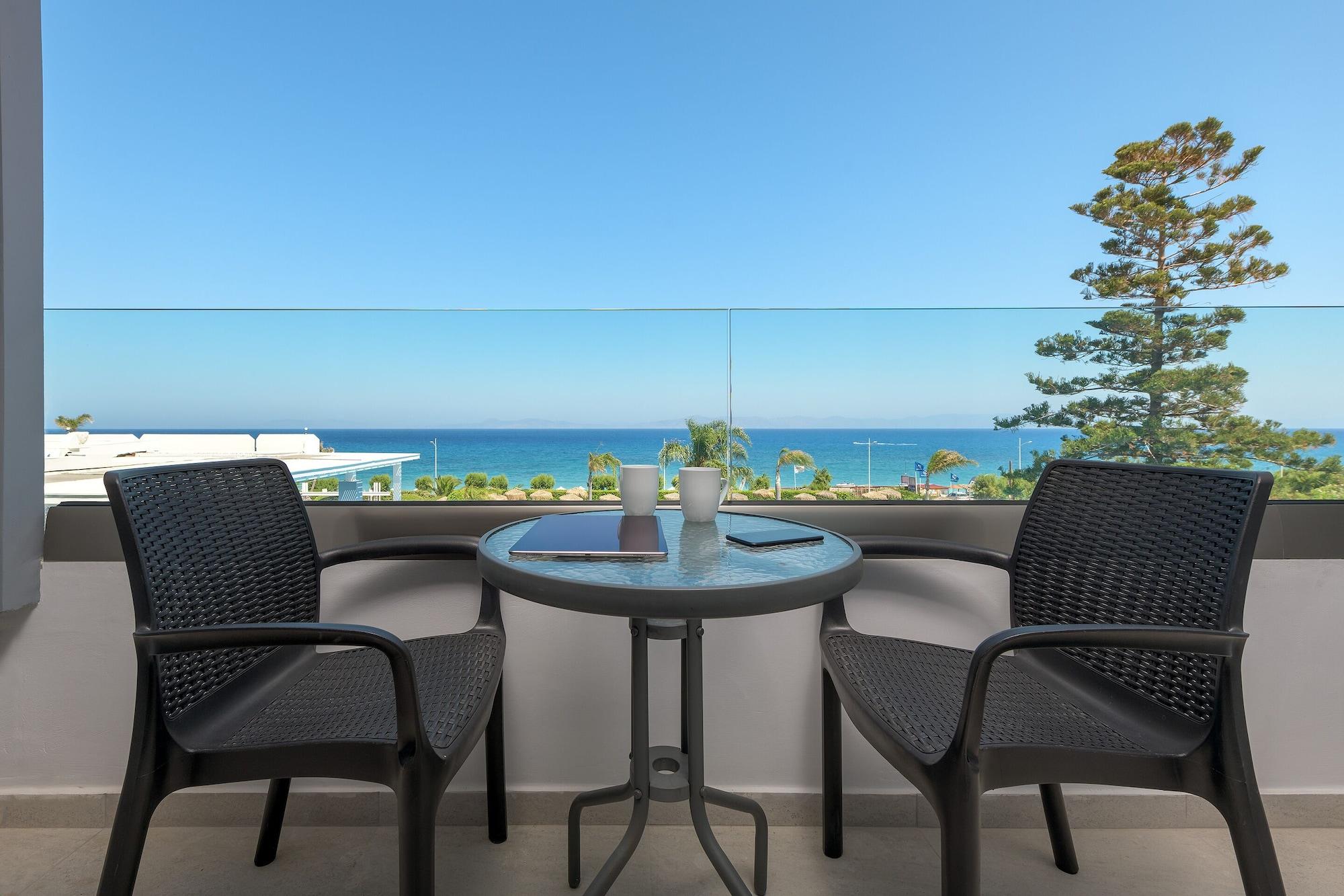 Oceanis Beach Hotel إكْسِيا المظهر الخارجي الصورة