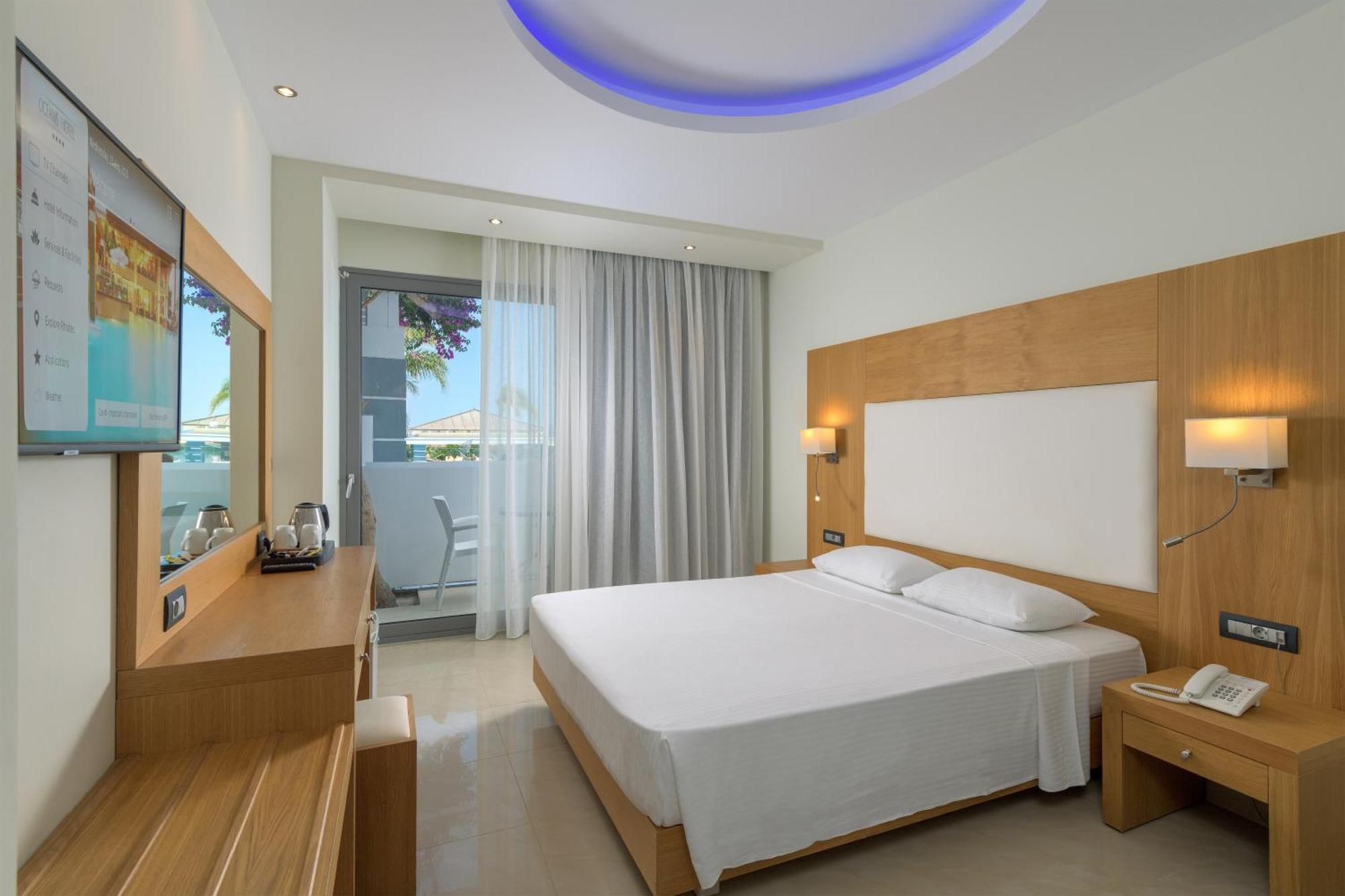 Oceanis Beach Hotel إكْسِيا المظهر الخارجي الصورة