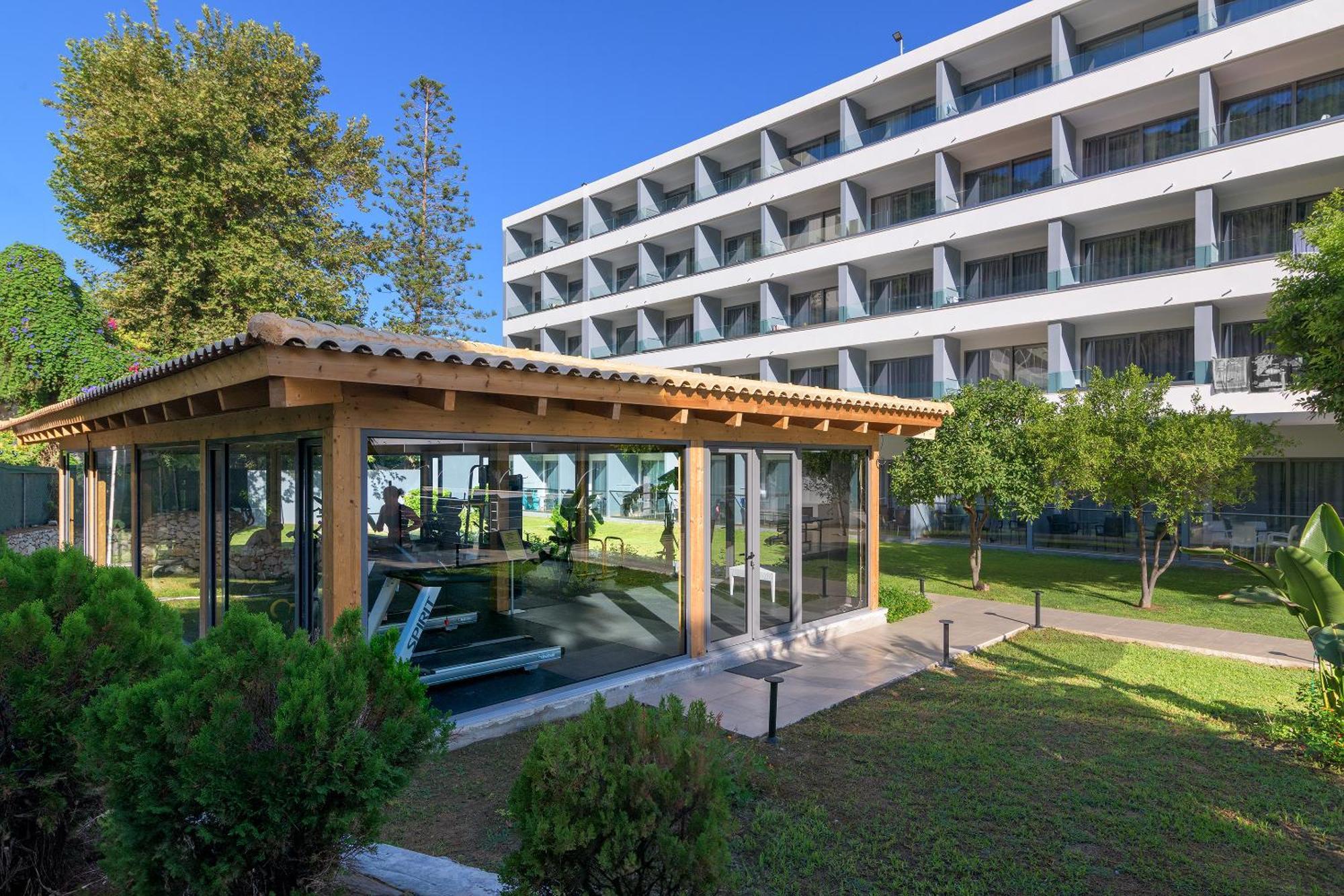 Oceanis Beach Hotel إكْسِيا المظهر الخارجي الصورة