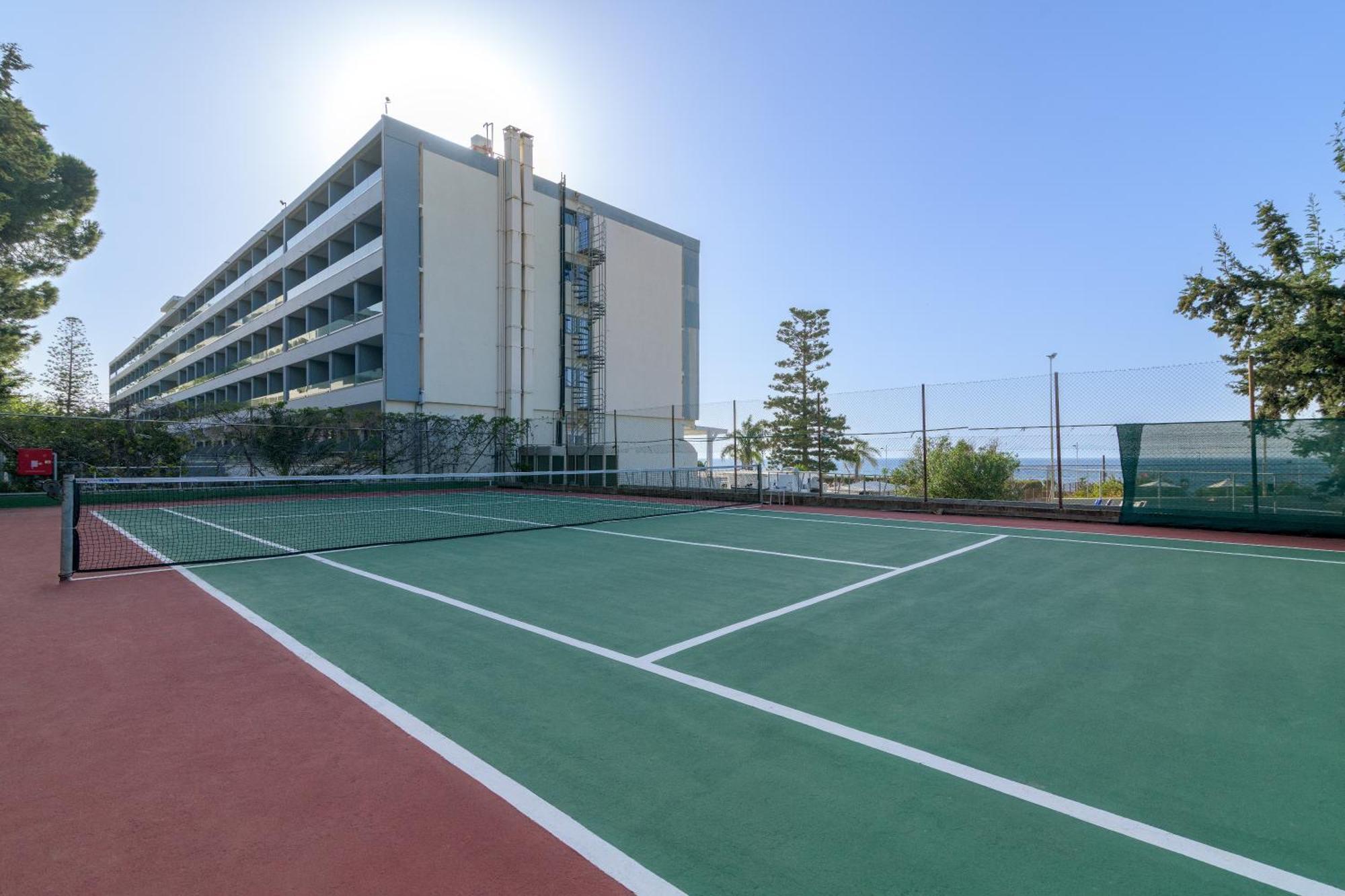 Oceanis Beach Hotel إكْسِيا المظهر الخارجي الصورة